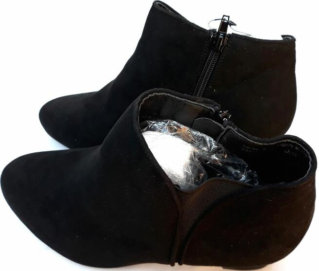 39 Botki damskie czarne na klocku 6cm stopa 25cm
