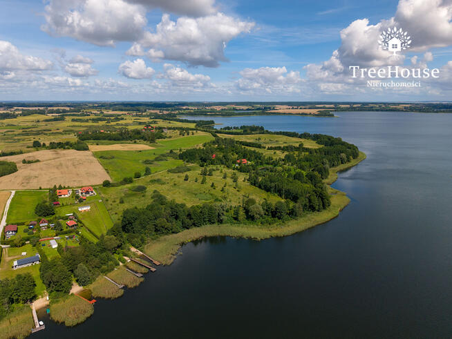 Działka z linią brzegową - uzbrojona