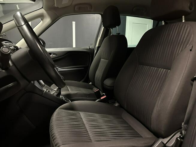 Opel Zafira 1.4 Turbo 7 osobowy NAVI Zadbany REJ PL GWARANCJA