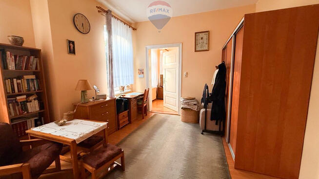 Dom z duszą 279 m², działka 1903 m², 9 pokoi