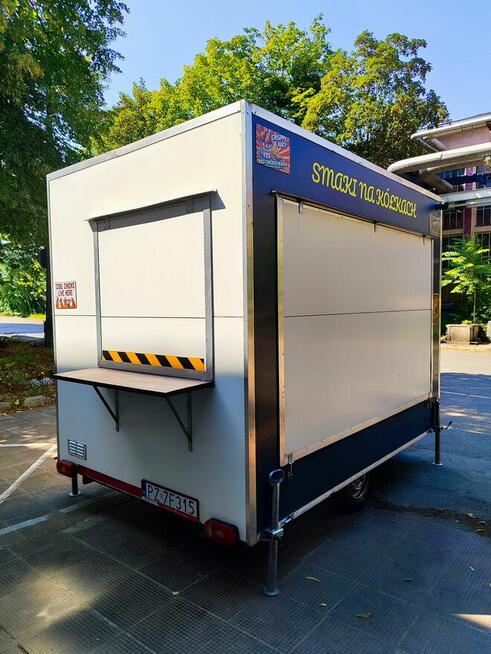 Przyczepa gastronomiczna, food truck, kurczak z rożna, gotow
