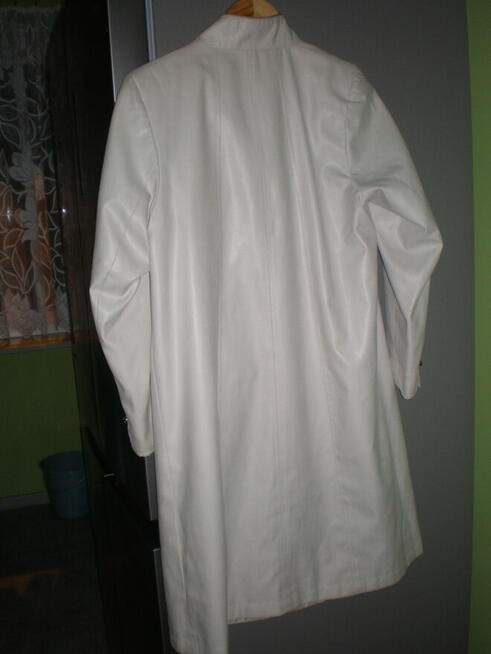 Sprzedam płaszcz typu prochowiec, używany