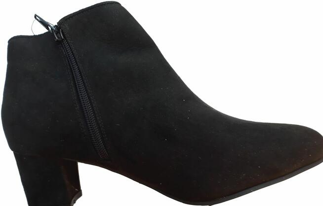 39 Botki damskie czarne na klocku 6cm stopa 25cm