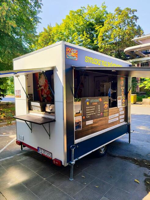 Przyczepa gastronomiczna, food truck, kurczak z rożna, gotow