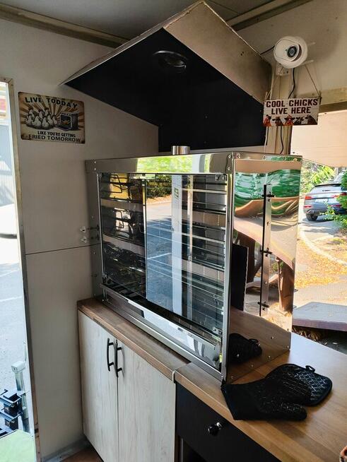 Przyczepa gastronomiczna, food truck, kurczak z rożna, gotow
