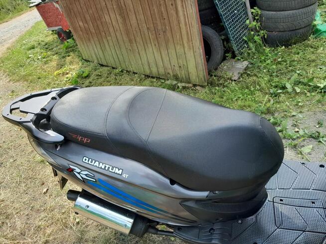Skuter Zipp Quantum
