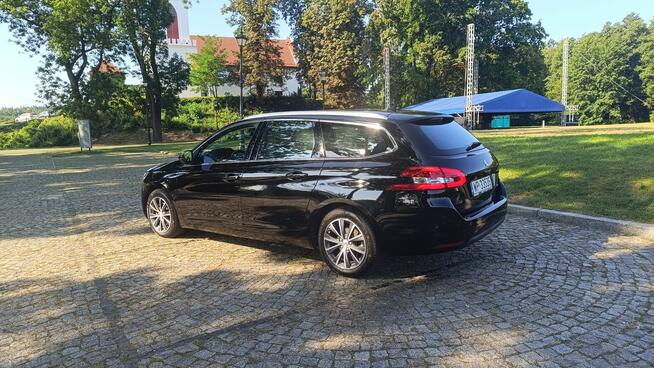 Peugeot 308 Allure S&S 1.6BlueHDI 120KM