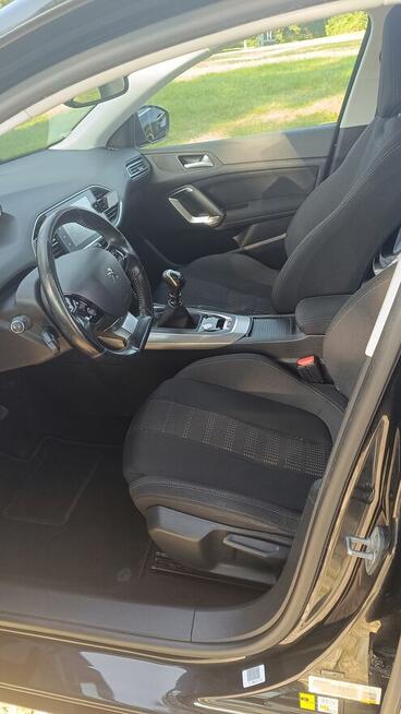 Peugeot 308 Allure S&S 1.6BlueHDI 120KM