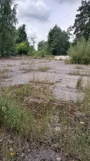 WYDZIERZAWIIE CZESCIOWO UTWARDZONY PLAC W MORAWICY K. KIELC.