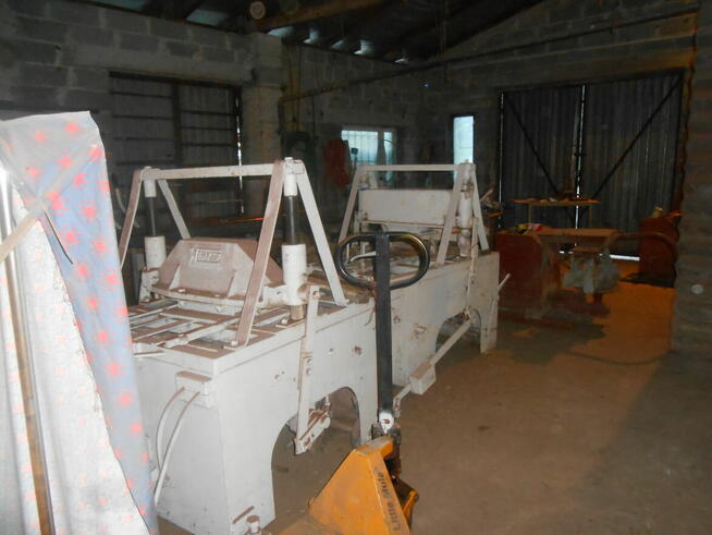 SPRZEDAM MASZYNY I FORMY DO PRODUKCJI ELEMENTOW BETONOWYCH