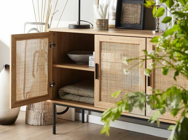 Komoda z drzwiami z plecionki