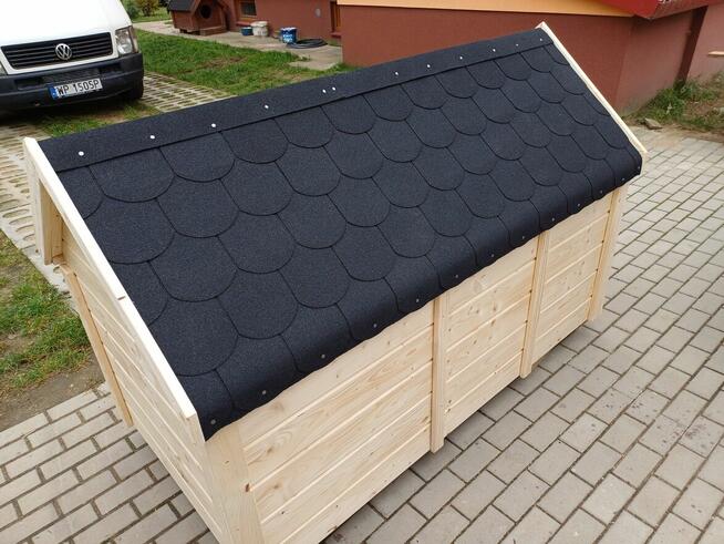 Ocieplona buda dla psa DUŻA z tarasem / przedsionkiem