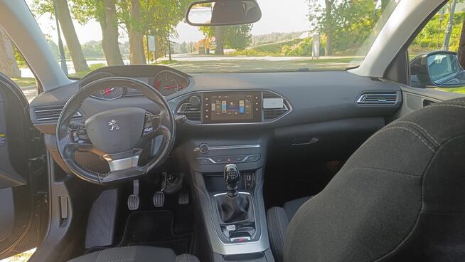 Peugeot 308 Allure S&S 1.6BlueHDI 120KM