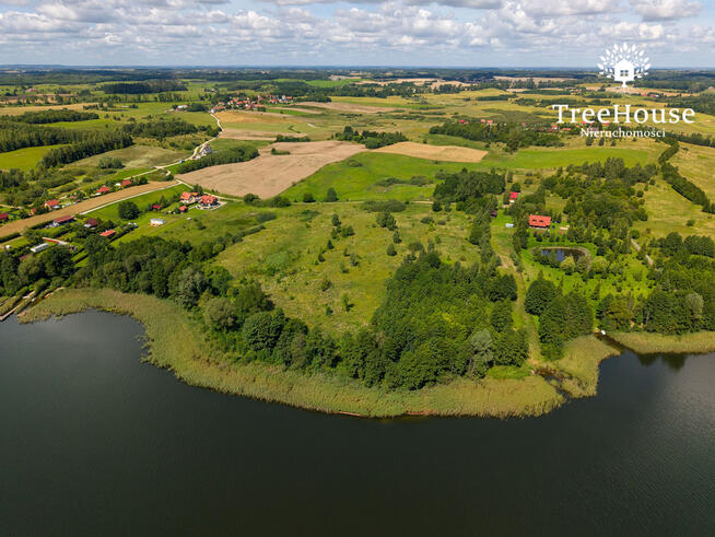 Działka z linią brzegową - uzbrojona