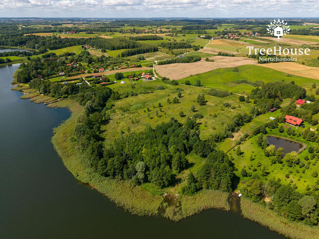 Działka z linią brzegową - uzbrojona