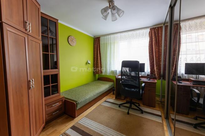 Trzy pokojowe mieszkanie w centrum Serocka