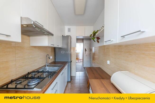 Trzy pokojowe mieszkanie w centrum Serocka