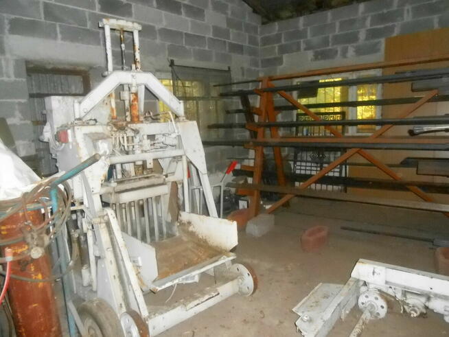 SPRZEDAM MASZYNY I FORMY DO PRODUKCJI ELEMENTOW BETONOWYCH