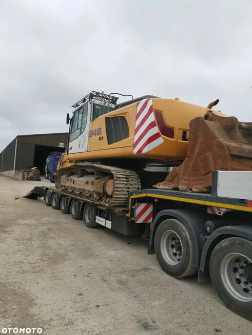 Liebherr R946