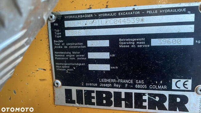 Liebherr R946