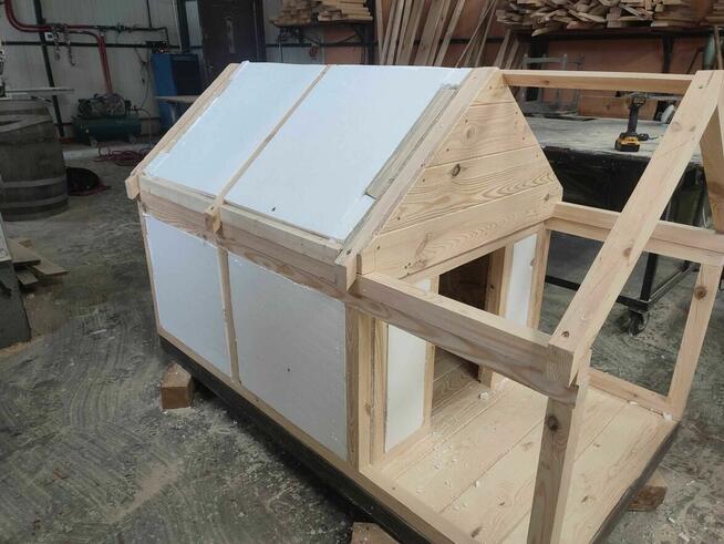 Ocieplona buda dla psa DUŻA z tarasem oraz podno dachem