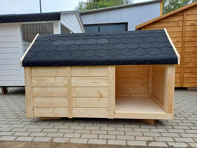Ocieplona buda dla psa DUŻA z tarasem / przedsionkiem