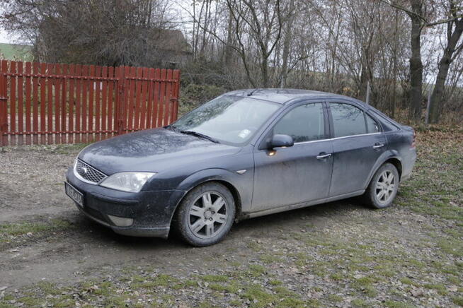Ford Mondeo Ghia 2000 cm