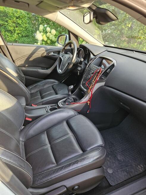 Sprzedam opel Astra J uszkodzony