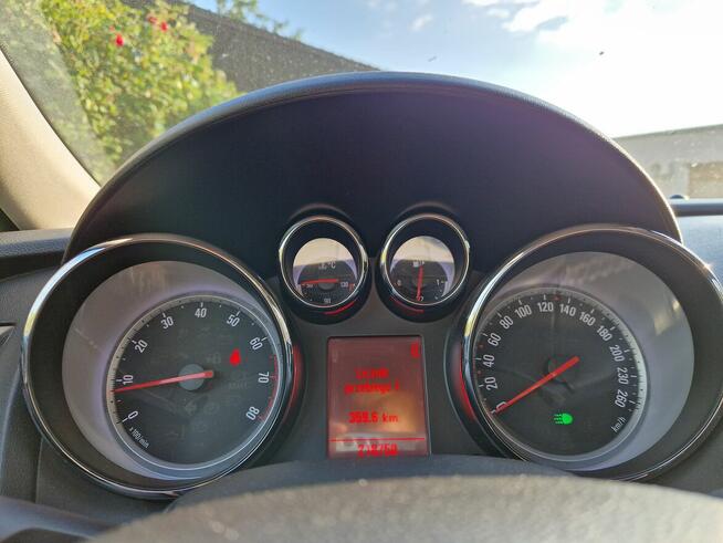 Sprzedam opel Astra J uszkodzony