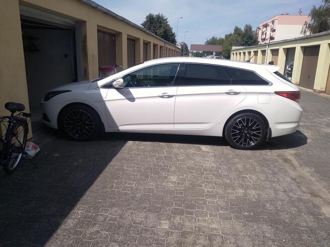 Ładny Hyundai i40 biała perła