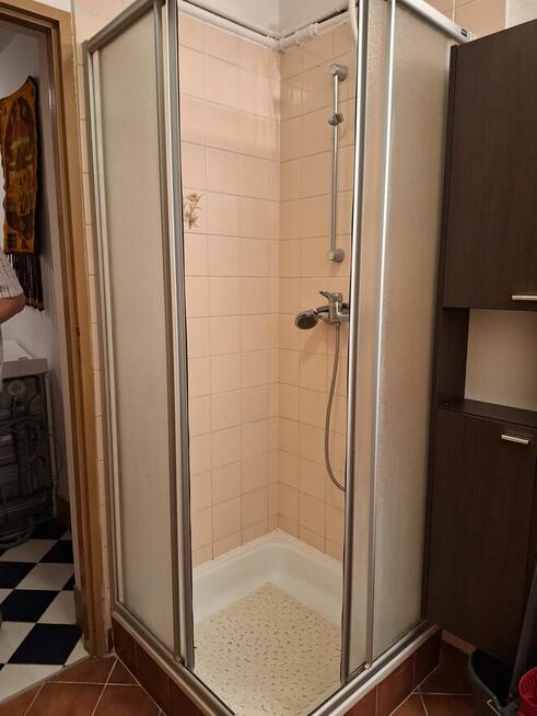 Kameralny apartament w przyziemiu domu, Wesoła