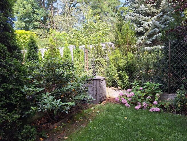 Kameralny apartament w przyziemiu domu, Wesoła