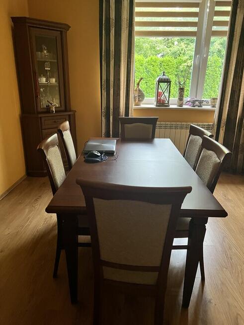 Komplet do jadalni witryna narożna + stół z 6 krzesłami