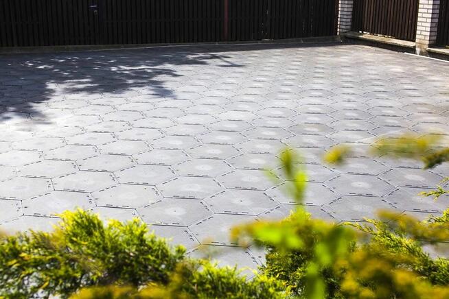 Wynajem i sprzedaż podłogi modułowej do garaży i parkingów