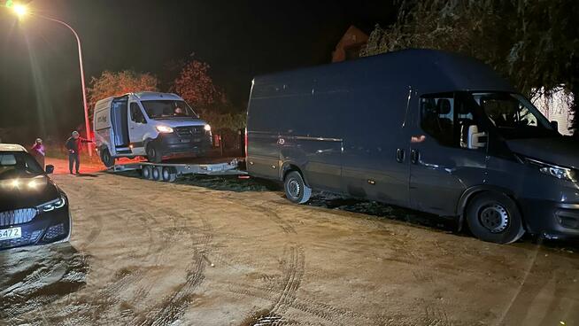 Usługi transportowe laweta BUS blaszak Piła Wałcz Czaplinek