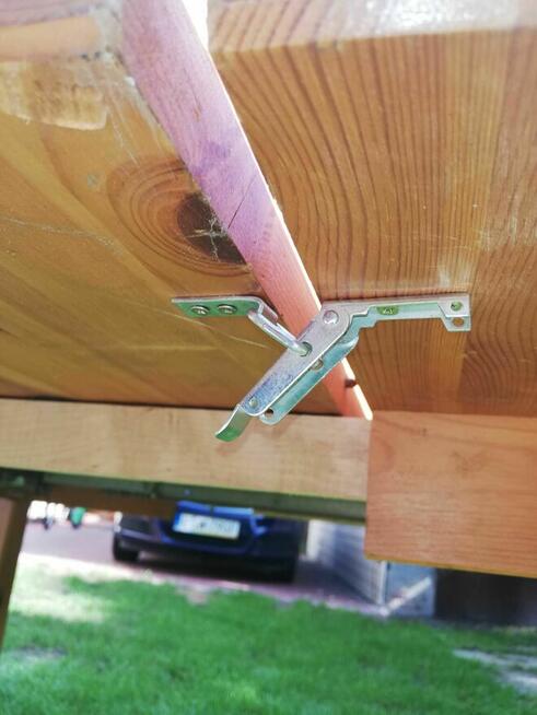 Duży okrągły stół drewniany rozkładany