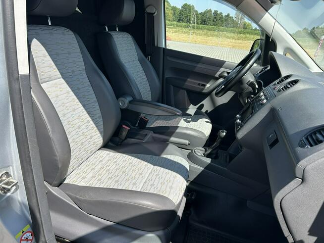 Volkswagen Caddy Long 1,6 102 km Hak navi pół skóra alufelgi tempomat idealny zadbany