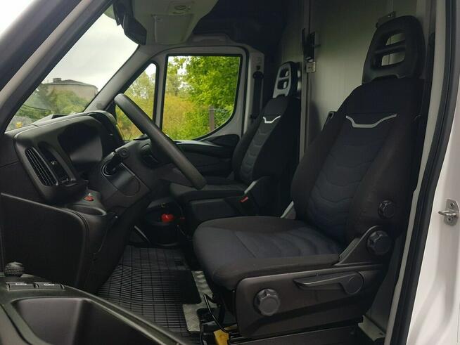 Iveco Daily KONTENER NISKOPODŁOGOWY 4,43x2,23x2,42 SKLEP BAR FOODTRUCK KAMPER AC