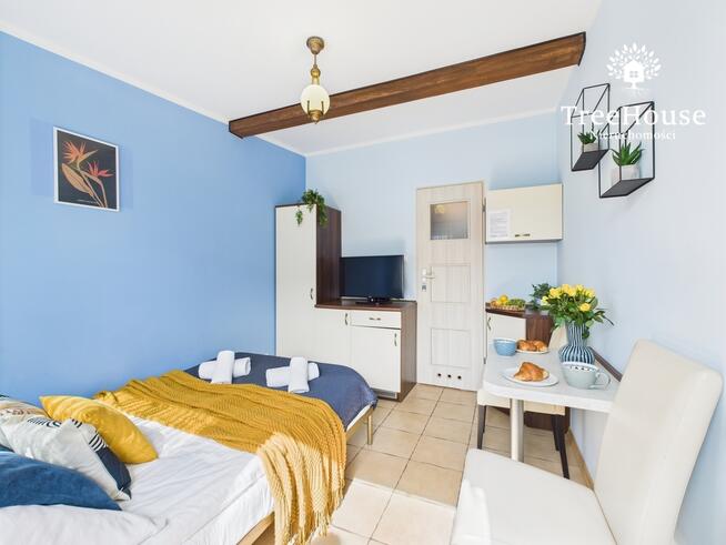 Kawalerka z garażem w centrum Mikołajek