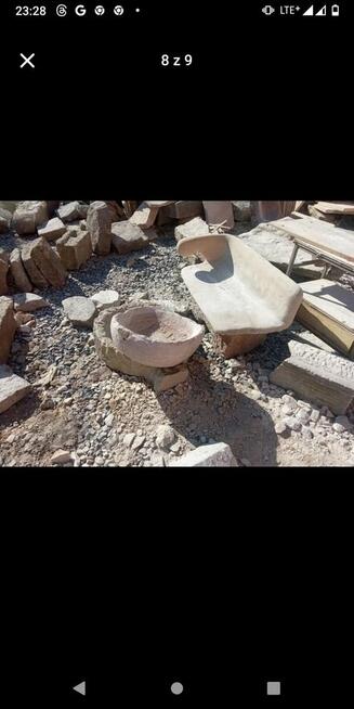 Ławka ze starego piaskowca