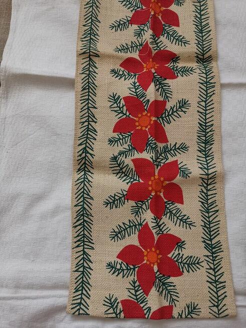 obrus, ręczniki oraz bieżnik