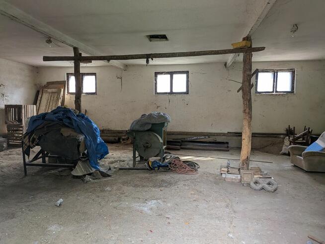 Dom jednorodzinny i budynek mieszkalno-gospodarczy