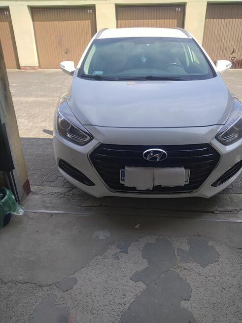 Ładny Hyundai i40 biała perła