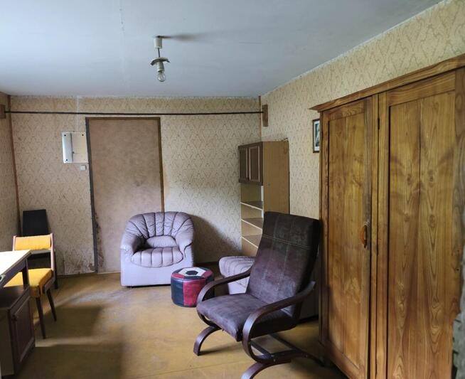 Dom w zielonej i spokojnej miejscowości