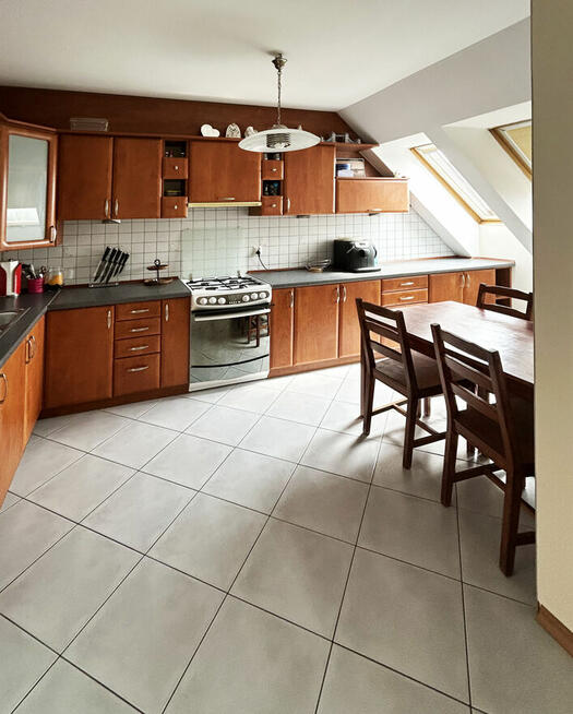 Dwupoziomowe mieszkanie 81 m2+ garaż podziemny | Bojary