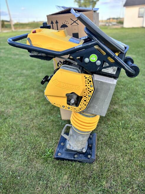 Skoczek BOMAG BT 65