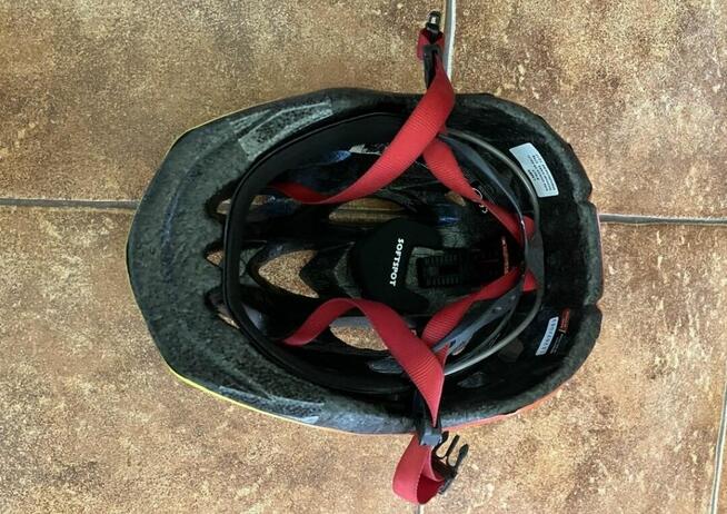 SUPER kask na rower i hulajnoge