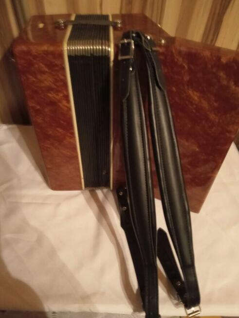 Akordeon LaDiamante 80 basów z futerałem