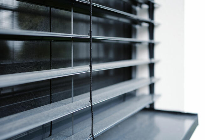 Żaluzje fasadowe natynkowe i podtynkowe na wymiar