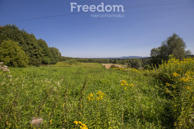Przytulny domek w otoczeniu zieleni